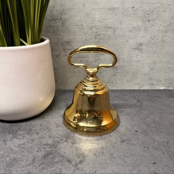 Vintage Brass Bell 🔔 in beautiful condition - Picture 4 of 7